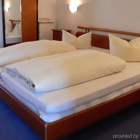 Garni Arcis 3* Gomaringen