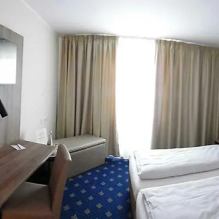 Garni Arcis Szálloda Gomaringen